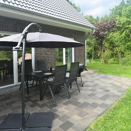 Ferienhaus Am Bienenzaun 비첸도프 외부 사진